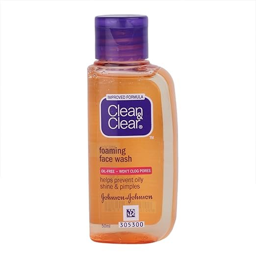 Clean & Clear Face Wash – Foaming